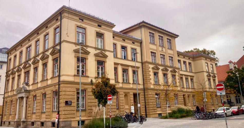 Die Volksschule Altwilten